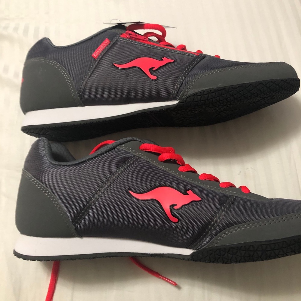 KangaROOS - (10)